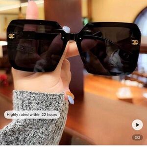 Chic Black and Gold Sunglasses